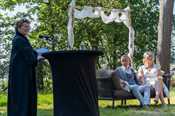 Bekijk deze foto groter. Foto: 'Huwelijk Dennenoord 03 - foto Jeroen Willems'.
